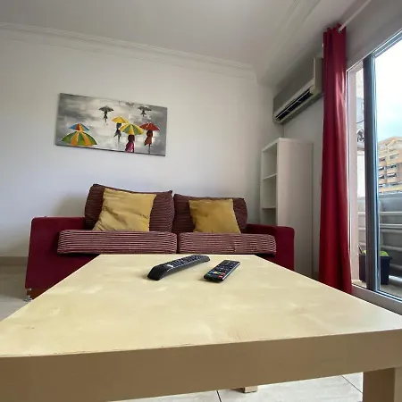 Apartamento Con Un Y Balcon En Centro De Los Cristianos Apartman